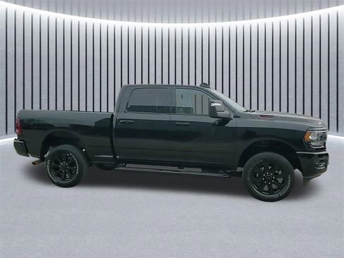 Used 2024 RAM 2500 Big Horn w/ Night Edition image 5