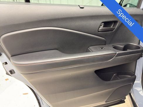 Used 2022 Honda Pilot TrailSport image 31