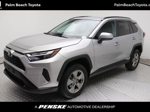 Used 2024 Toyota RAV4 XLE image 1