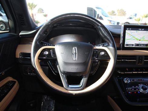 Certified 2022 Lincoln Corsair Reserve w/ Equipment Group 201A image 11