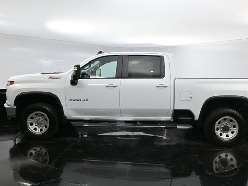 Used 2023 Chevrolet Silverado 2500 LT w/ Convenience Package image 4