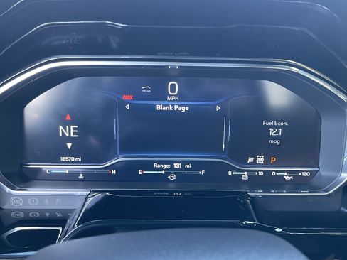 Used 2024 Chevrolet Silverado 1500 LT Trail Boss w/ Convenience Package II image 18