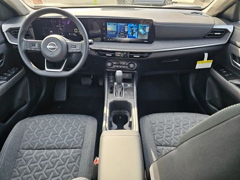 New 2026 Nissan Kicks SV w/ SV Premium Package AWD/4WD image 9