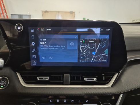 Used 2026 Chevrolet Equinox LT w/ Safety and Technology Package image 33