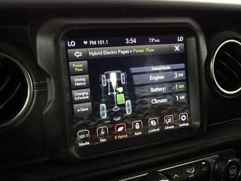 Used 2023 Jeep Wrangler Unlimited Sahara image 32