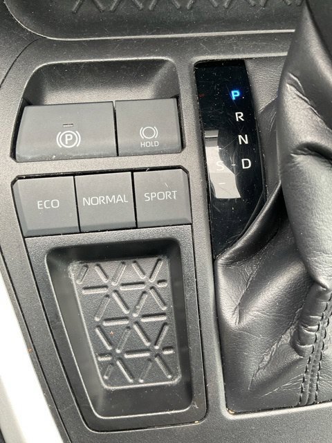 Used 2024 Toyota RAV4 XLE FWD image 29