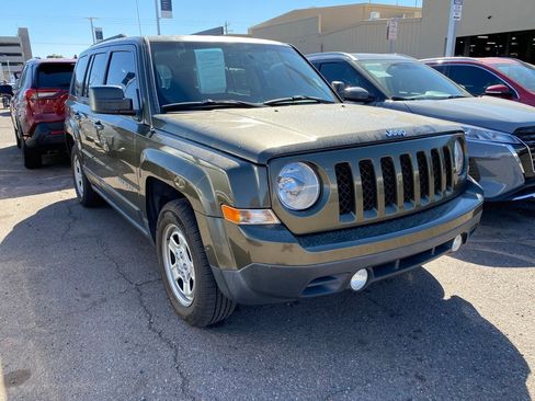 Used 2016 Jeep Patriot Sport w/ Power Value Group image 2