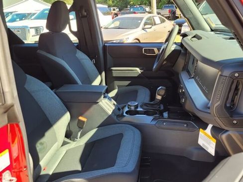 New 2025 Ford Bronco Base image 14