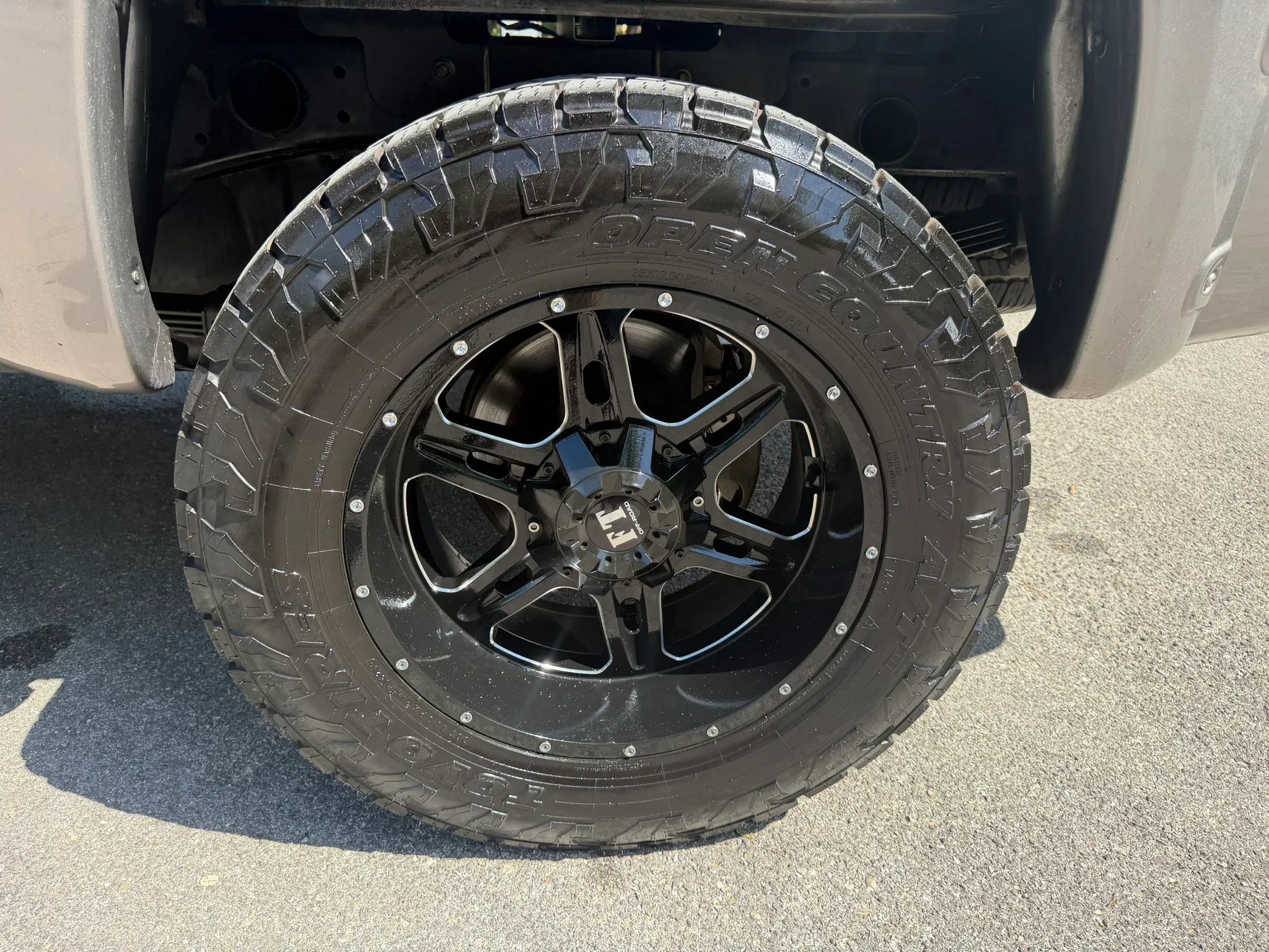 Used 2014 GMC Sierra 2500 SLE w/ SLE Preferred Package AWD/4WD image 19