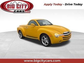 Used 2005 Chevrolet SSR w/ Preferred Equipment Group video 1