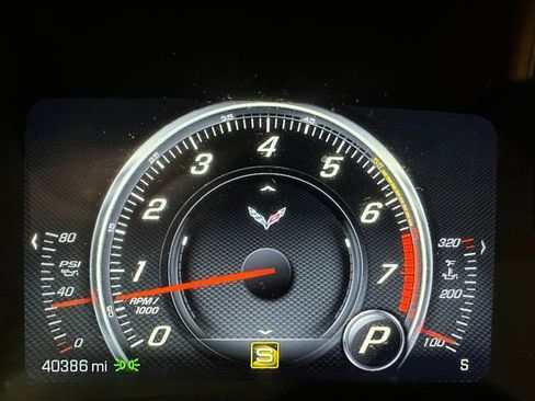 Used 2015 Chevrolet Corvette Stingray Coupe w/ 3LT Preferred Equipment Group image 32