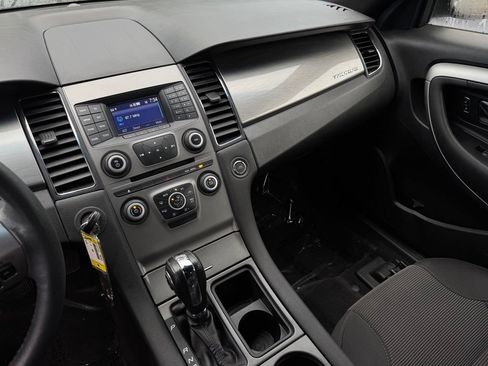 Certified 2018 Ford Taurus SEL AWD/4WD image 29