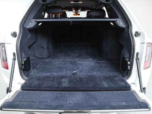 Used 2026 Rolls-Royce Cullinan image 47