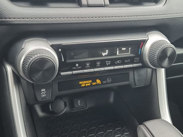 Certified 2022 Toyota RAV4 LE FWD image 13