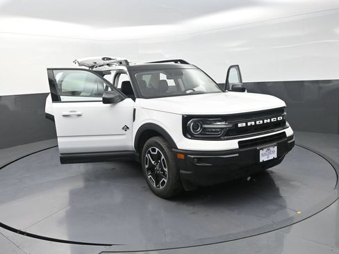 Used 2024 Ford Bronco Sport Outer Banks AWD/4WD image 31