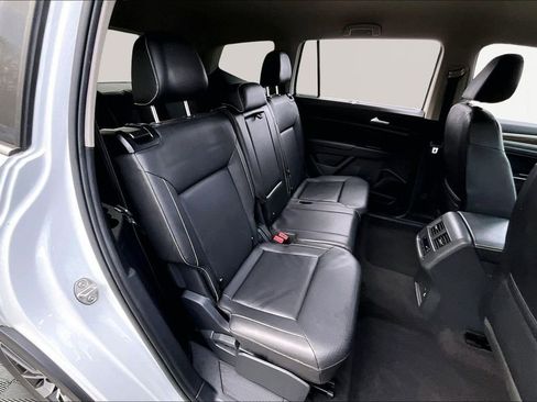 Used 2021 Volkswagen Atlas SE image 17