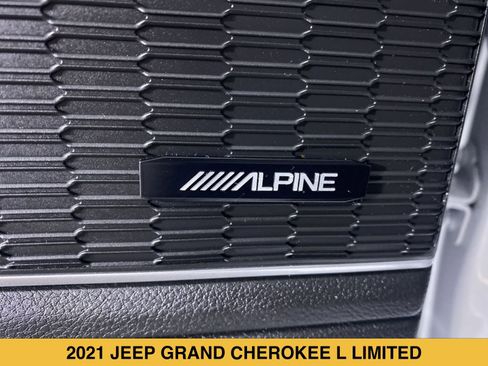 Used 2021 Jeep Grand Cherokee L Limited AWD/4WD image 14