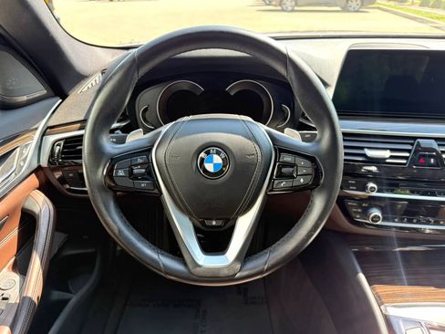 Used 2017 BMW 530i xDrive AWD/4WD image 18