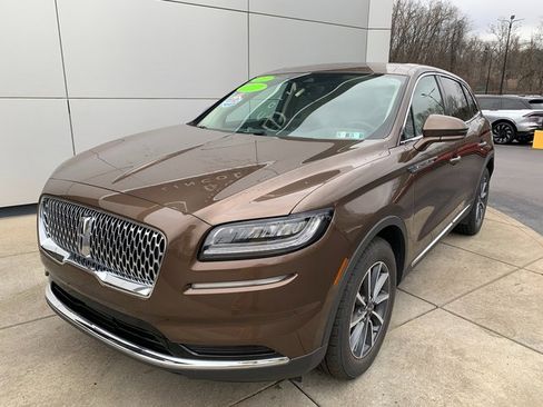 Used 2022 Lincoln Nautilus AWD image 10