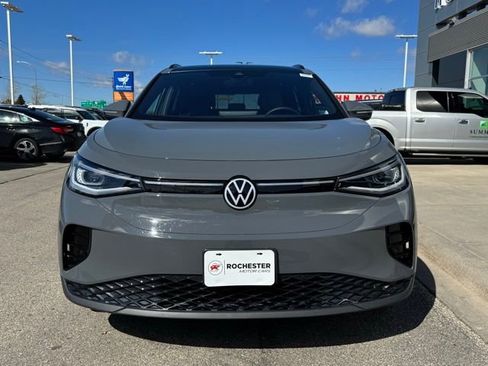 Used 2024 Volkswagen ID.4 Pro S image 30