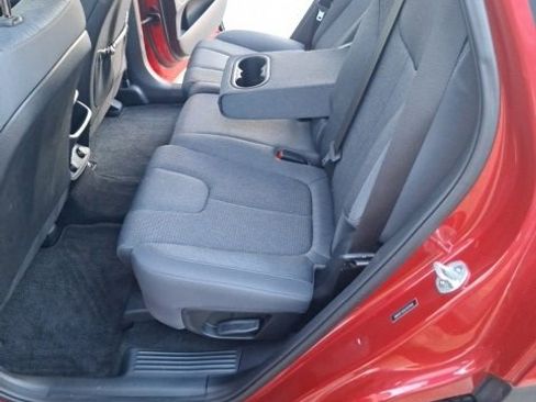 Used 2020 Hyundai Santa Fe SEL image 17