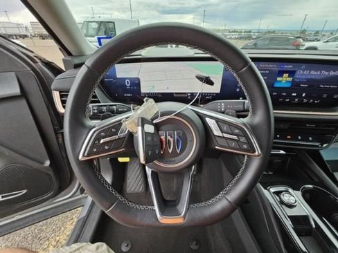 Certified 2025 Buick Envision Sport Touring image 14