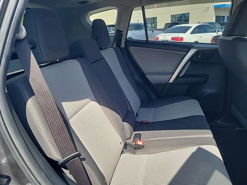 Used 2014 Toyota RAV4 LE image 23