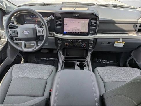 New 2026 Ford F250 XLT w/ XLT Premium Package AWD/4WD image 14