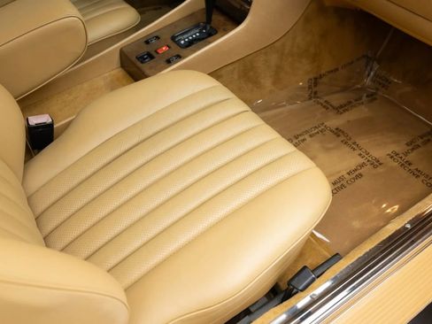 Used 1989 Mercedes-Benz 560 SL image 35