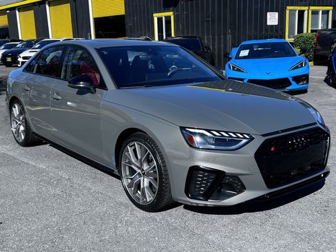 Used 2023 Audi S4 Premium Plus w/ Premium Plus Package AWD/4WD image 4