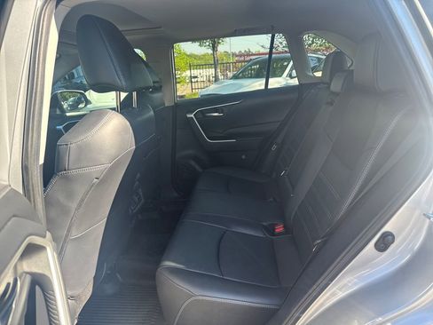 Used 2019 Toyota RAV4 XLE Premium w/ Cold Weather Package FWD image 26