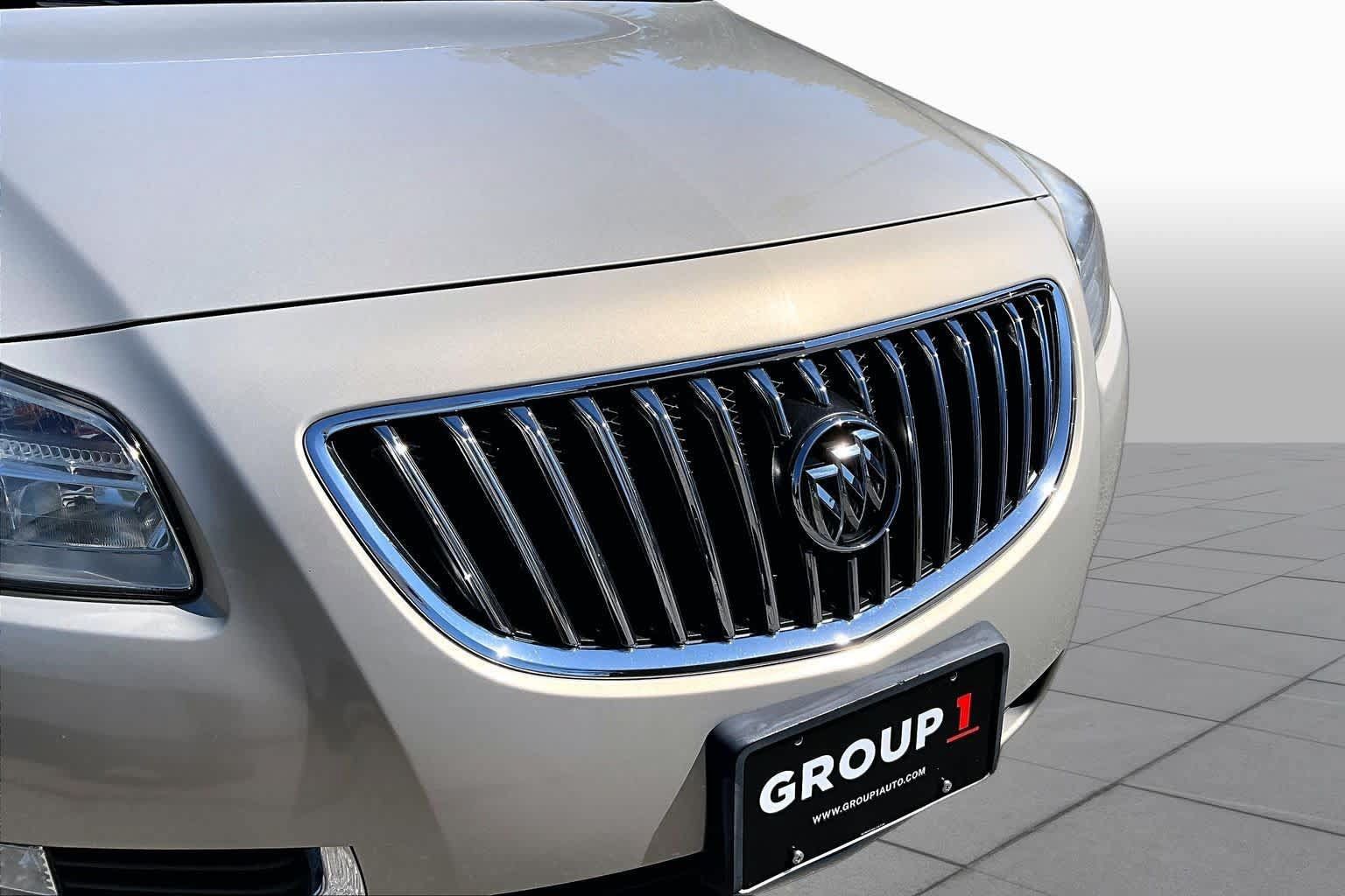 Used 2011 Buick Regal CXL FWD image 30