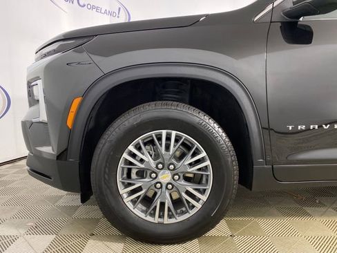 Certified 2025 Chevrolet Traverse LT image 29