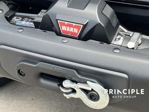 Used 2026 Jeep Wrangler Unlimited Rubicon AWD/4WD image 13