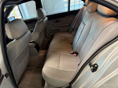 Used 2003 BMW 540i Sedan image 10