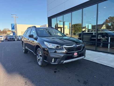 Used 2021 Subaru Outback Limited image 1