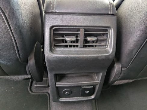 Used 2024 Ford Edge Titanium image 42