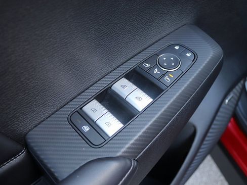 Used 2025 Mitsubishi Outlander SEL image 25