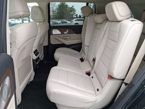 Certified 2022 Mercedes-Benz GLS 450 4MATIC image 8