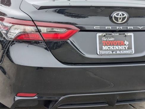Used 2024 Toyota Camry SE image 9