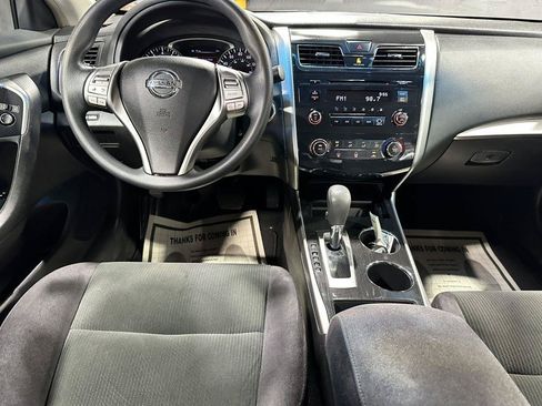 Used 2013 Nissan Altima 2.5 S FWD image 21