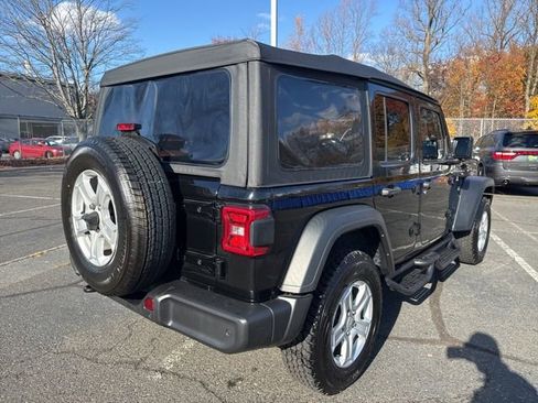 Used 2021 Jeep Wrangler Unlimited Sport image 19