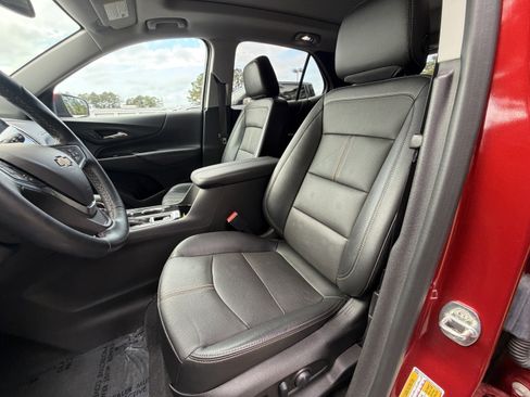 Used 2023 Chevrolet Equinox Premier image 14
