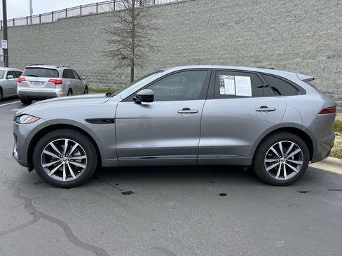 Certified 2025 Jaguar F-PACE R-Dynamic S image 4