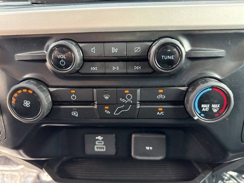 Used 2024 Ford F250 XLT AWD/4WD image 37