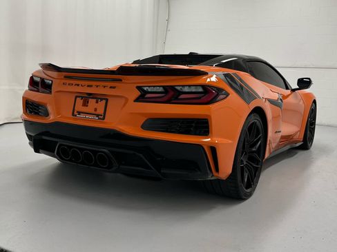 Used 2023 Chevrolet Corvette Z06 RWD image 13