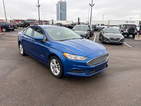 Used 2018 Ford Fusion S image 12