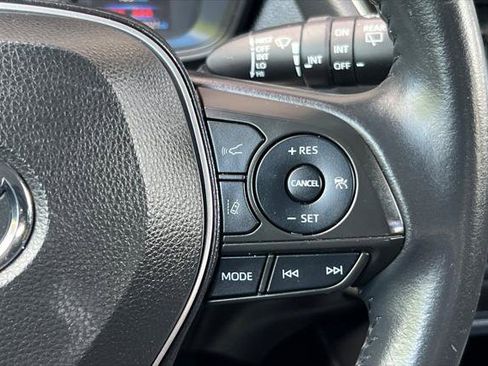 Certified 2022 Toyota Corolla Cross LE FWD image 27