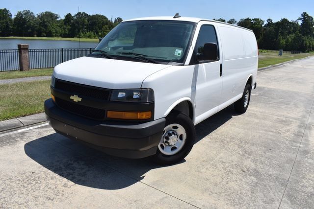Used 2021 Chevrolet Express 2500 w/ Driver Convenience Package RWD image 6
