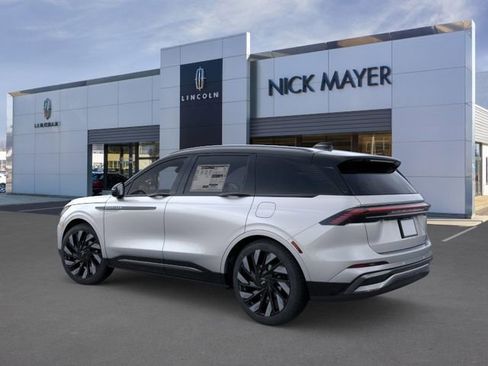 New 2025 Lincoln Nautilus Reserve w/ Jet Appearance Package image 4